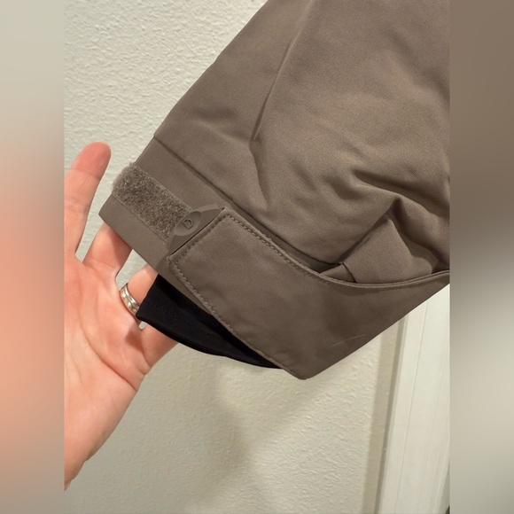 Men’s Liquid Venture 8k Ski/Snowboard Jacket - Picture 10 of 13